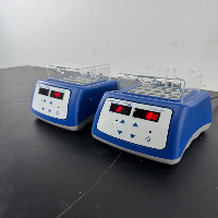 VWR Mini Block Heater - Quantity 2 image 1